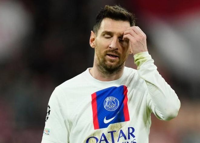  门德斯潇洒拉球戏耍亚马尔 